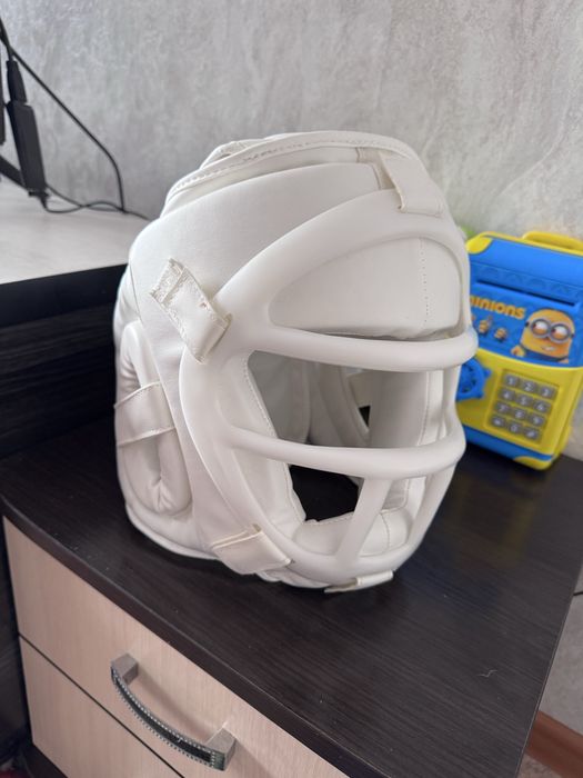 Продам шлем для каратэ