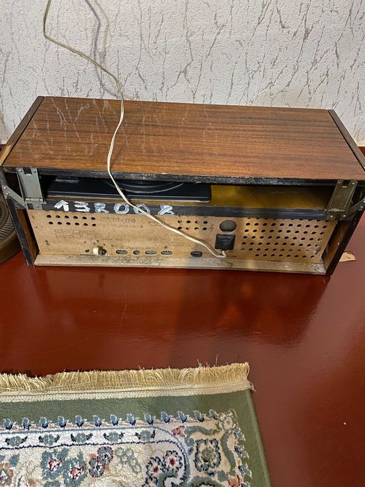 Радиола Урал 114