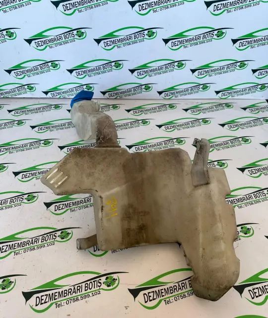 Vas lichid parbriz 3B0955453 3B0955453 Volkswagen VW Passat 2002