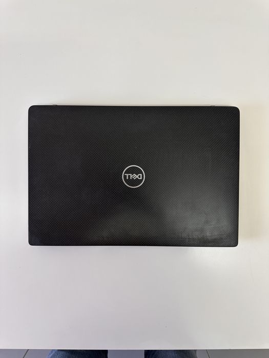 Laptop Dell Latitude 7400