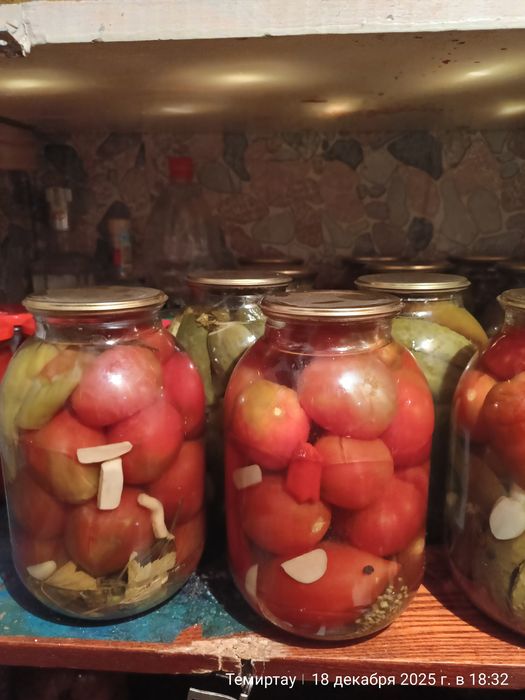 Продам маринованные огурцы и помидоры
