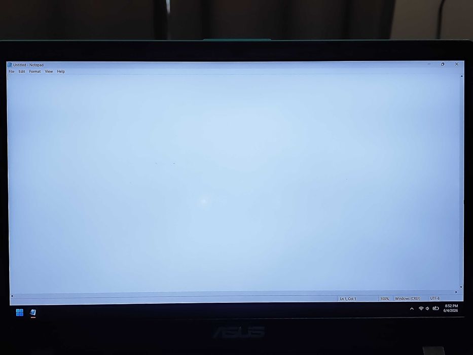 ASUS X560UD, i7 8550U, nVidia 1050 4GB, 8GB RAM, SSD 120GB, Baterie buna