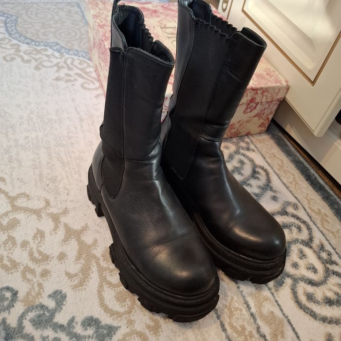 Женские ботинки кожаные