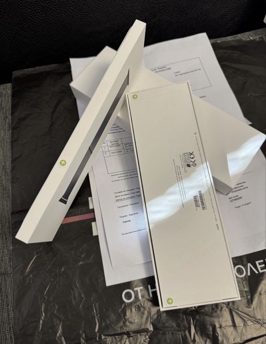 ЗАПЕЧАТАН 42mm Apple watch 10 Vivacom Гаранция 2027 г. Jet Black черен