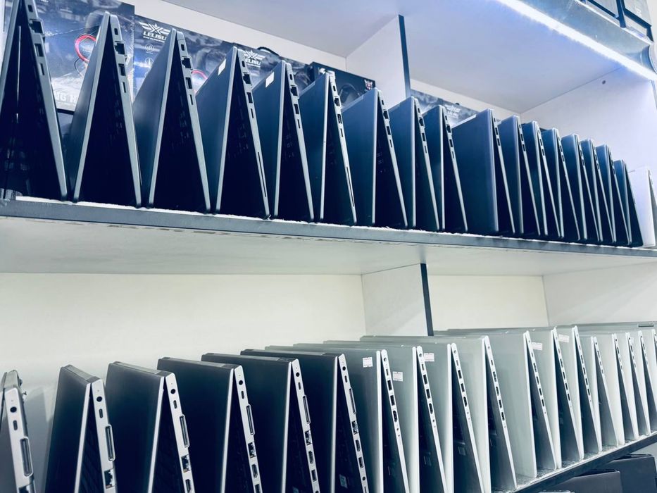 Laptop Dynabook Core i7-1185G7 8GB 256GB