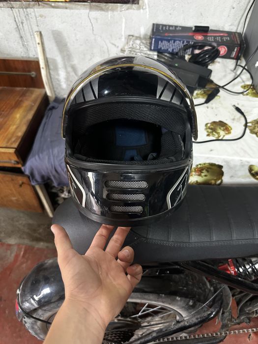 Продам шлем мотоциклетный
