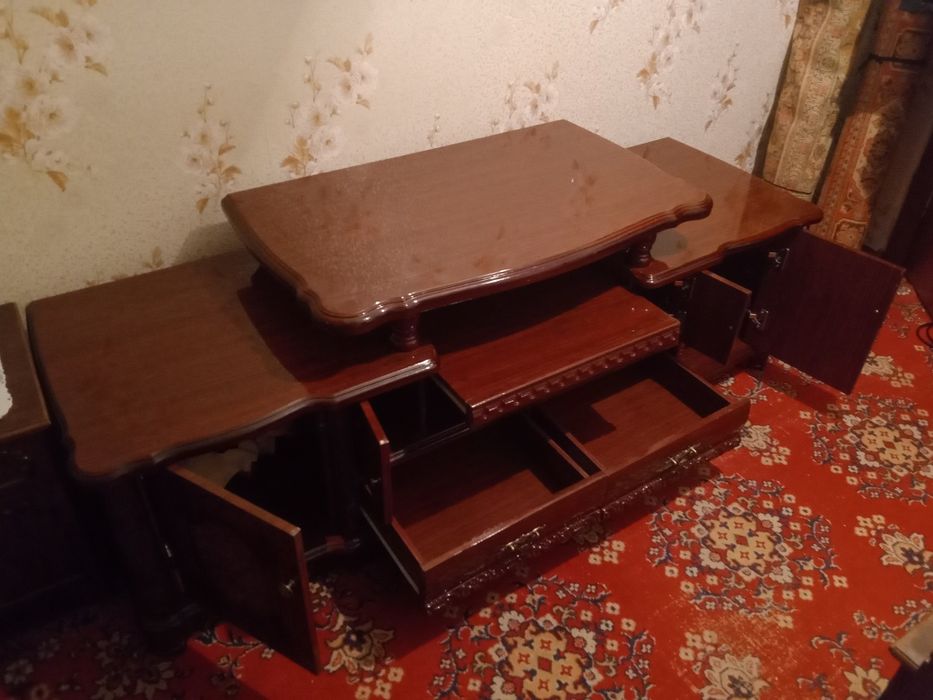 Тумба под телевизор