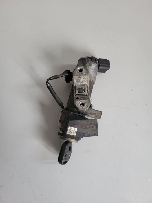 Contact Cu Cheie Toyota Avensis T25 An 2003-2004-2005-2006-2007-2008 Dezmembrez Toyota Avensis T25 An 2003-2004-2005-2006-2007-2008 2.0 Diesel Motor D
