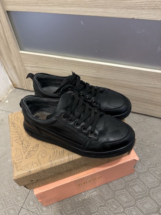 Кроссовки, кеды черный 36 размер