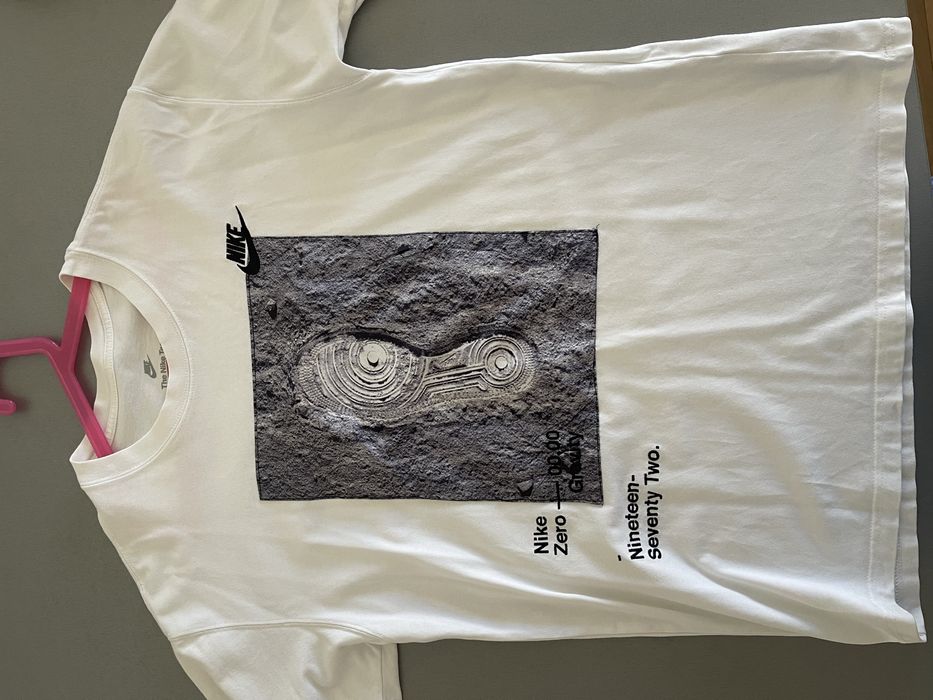 Nike тениска бяла s/m razmer