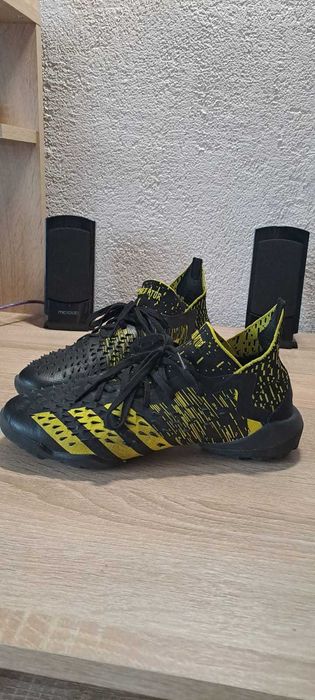 Бутсы (сороконожки)