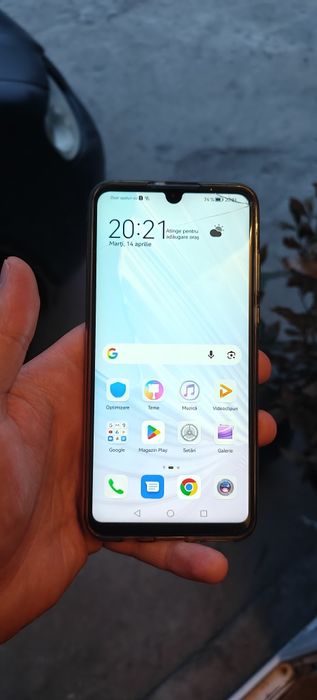 Huawei p30 lite și Motorola g8 power