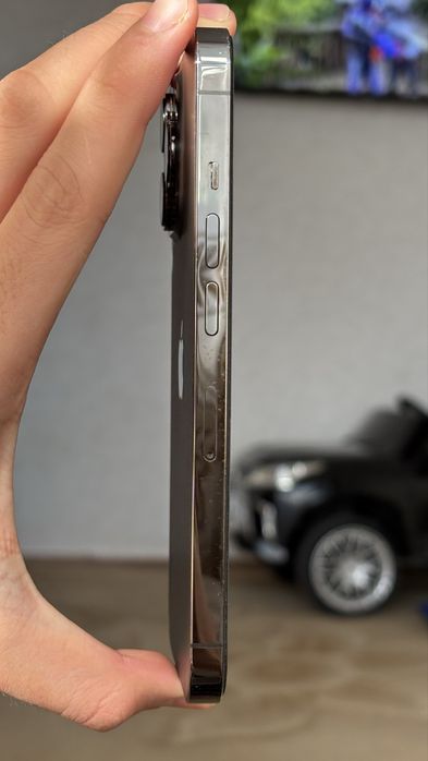 Продам Айфон 13 Про