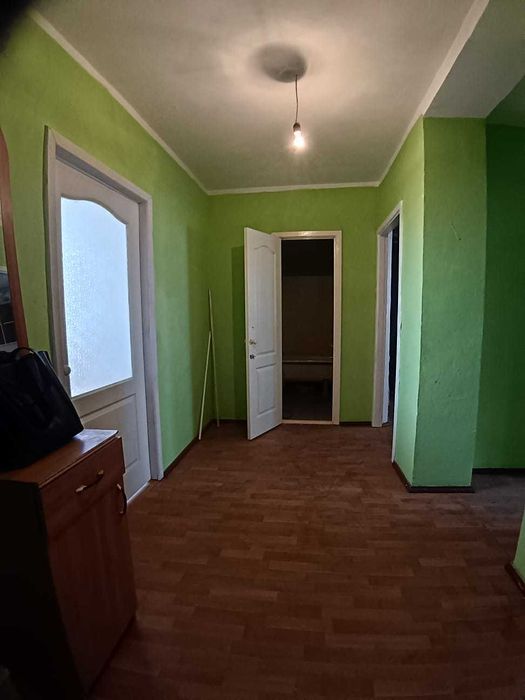 Продаётся 2 комн квартира
