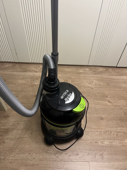 Пылесос arnica hydra waterfilter