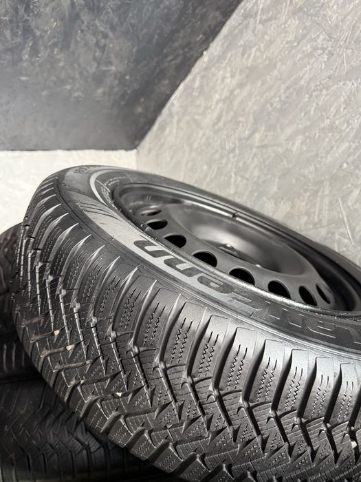 Jante Cu Anvelope Logan 185/65R15 Laufenn  Made In Korea DOT 2024