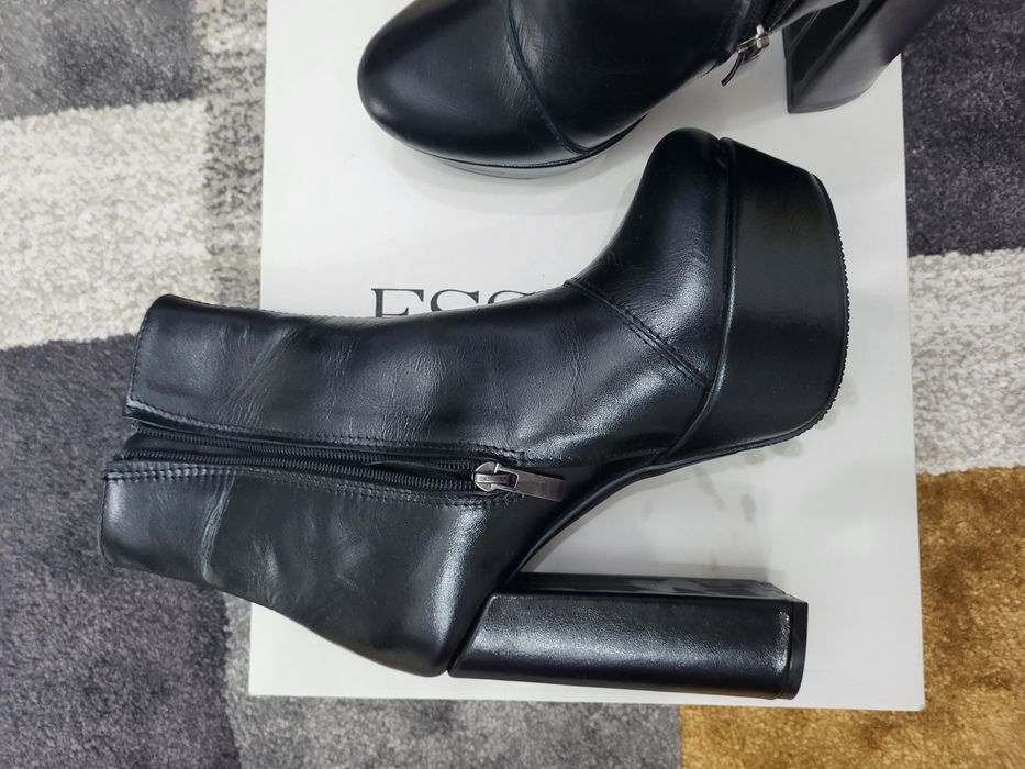 Ghete dama din piele naturala noi.