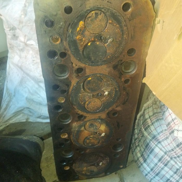 Продам головку 245 двигатель