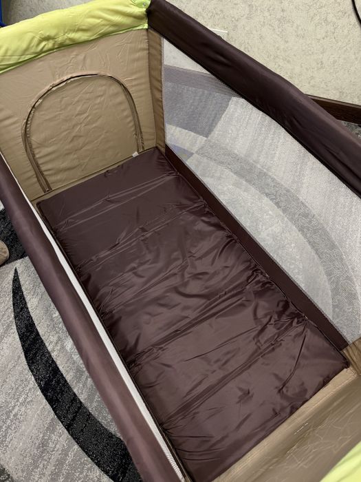 Продается манеж-кровать Lorelli в отличном состоянии