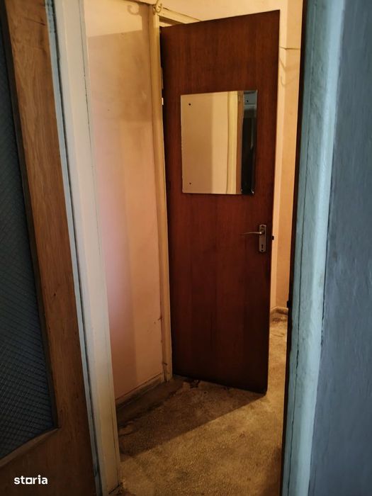 Vand apartament 2 camere zona Spiru Haret