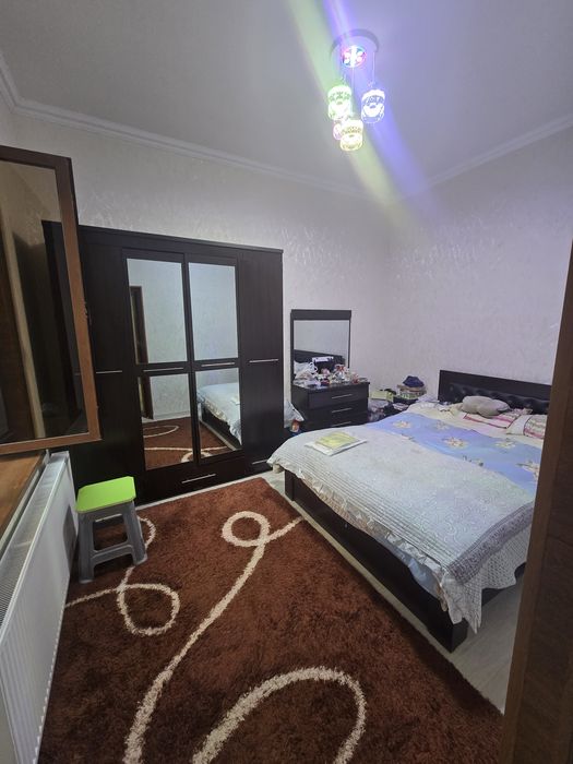 Срочно продаётся 3 сотки 5 комнатная дом на земле улица Жарарик ор Гор