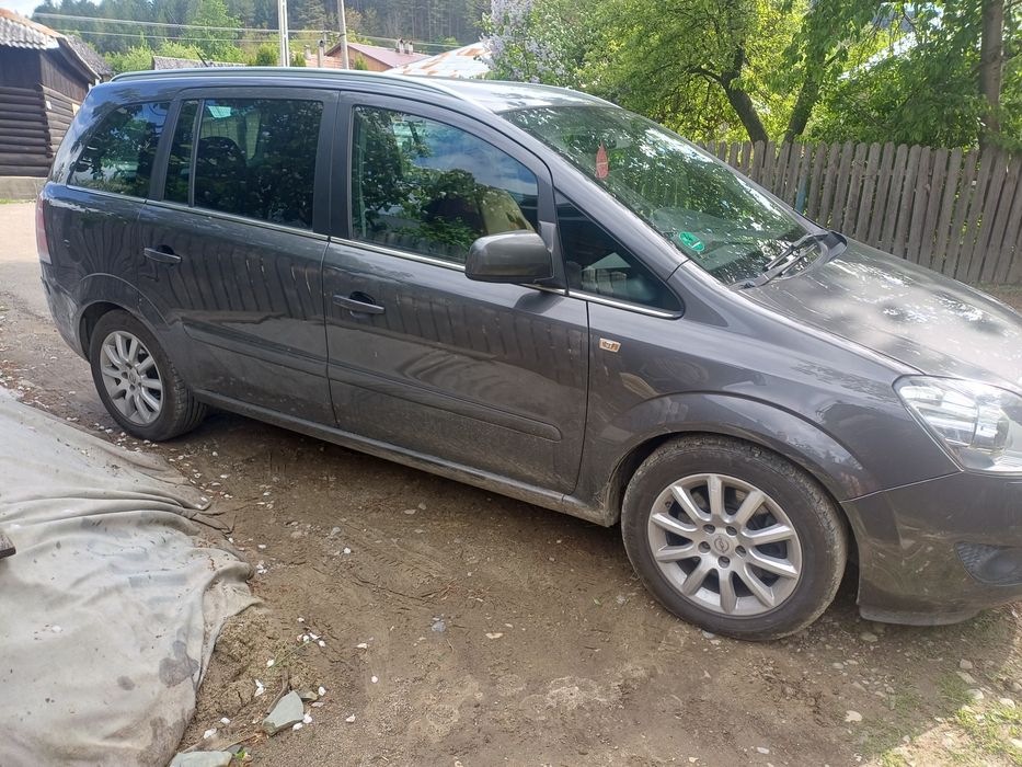 Opel Zafira 1.7 /125 cp an 2011
