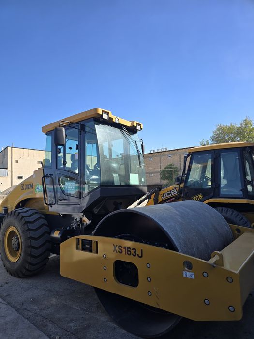 Аренда спец техники  Каток 16 тонна.