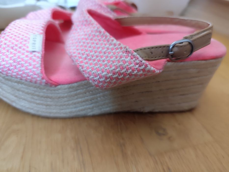 Дамски обувки стилети, сандали, маратонки