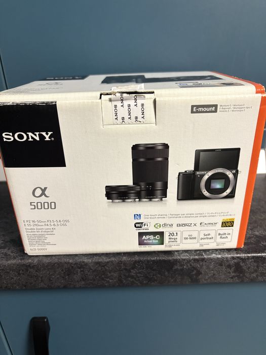 Vand aparat sony ,nou nout