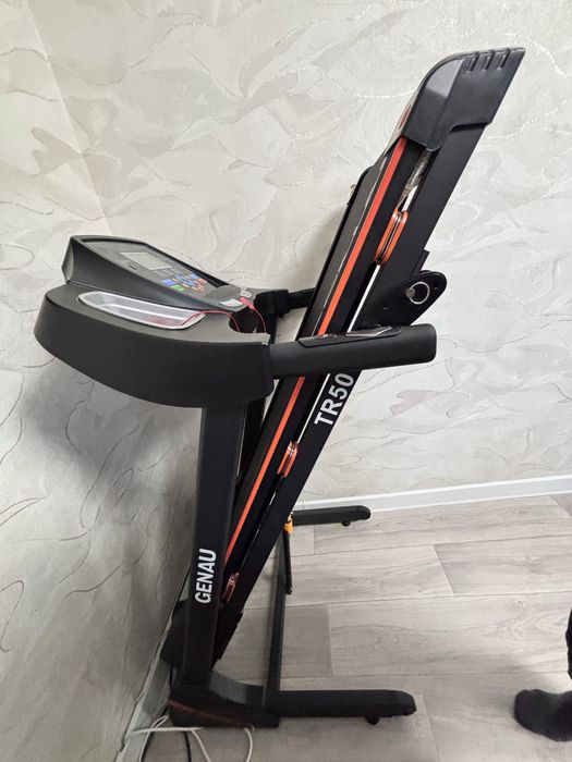 Беговая дорожка GENAU TR50
