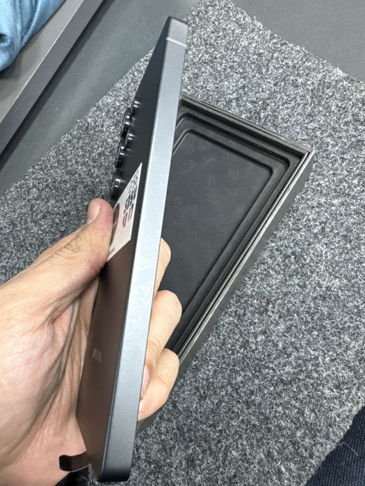 Samsung S25 ultra Jet black