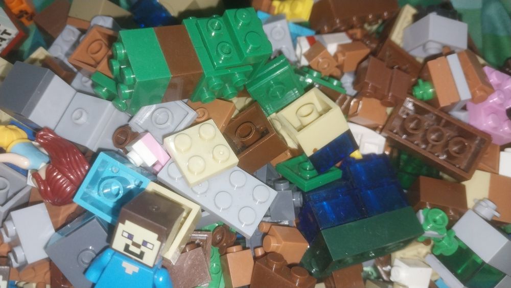 Lego Minecraft, не оригинал