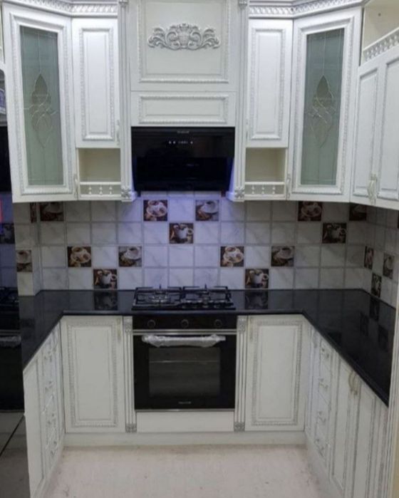Кухни, кухонные гарнитуры