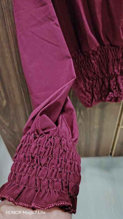 Top burgundi mărimea S-M