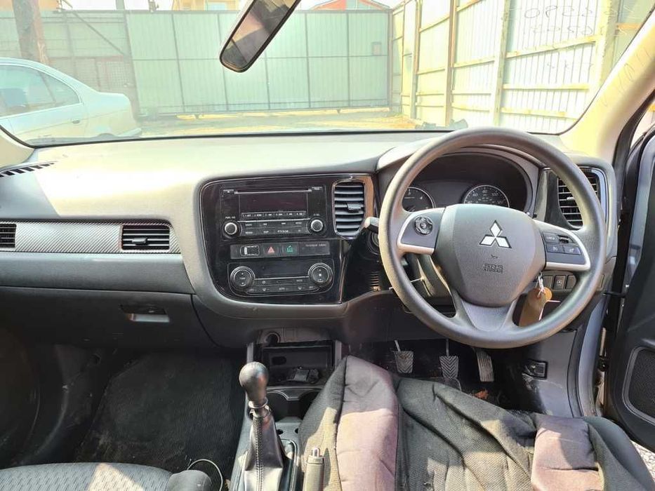 Dezmembrari dezmembrez  Mitsubishi Outlander III 2.2 DIESEL 2012-2020