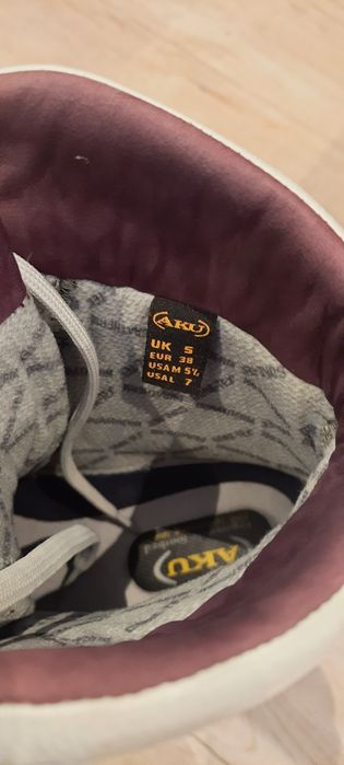 Дамски туристически обувки AKU