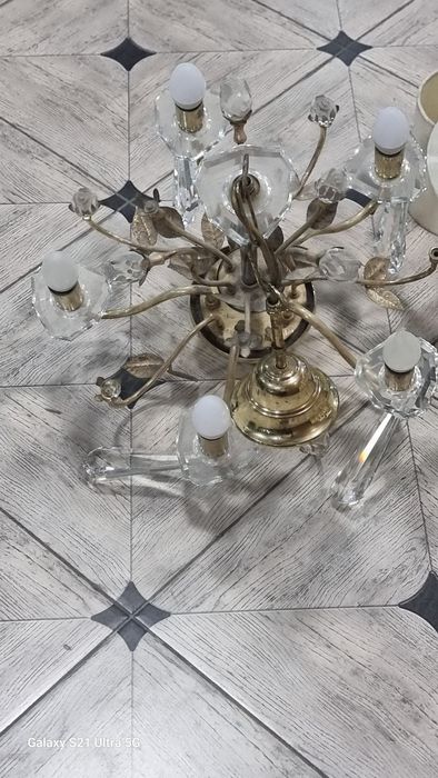 Продам люстры недорого!