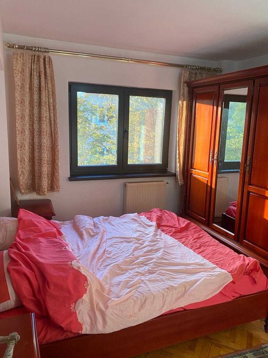 Apartament 3 camere de inchiriat