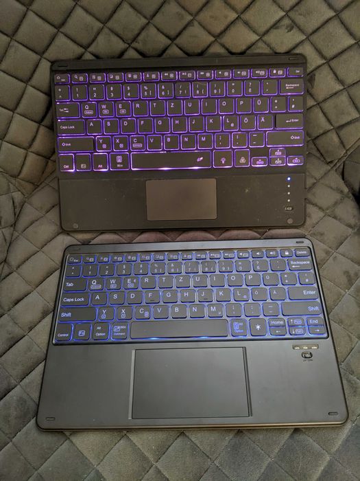 Tastatura bluetooth cu touchpad iluminata incarcare USB C