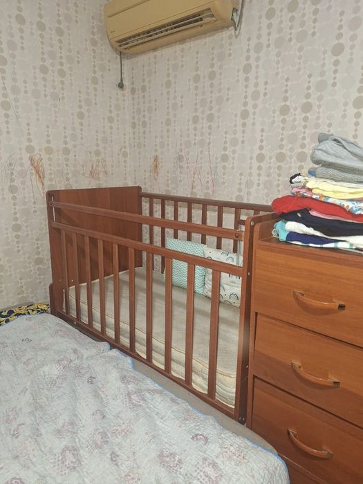 Продам детскую кроватку