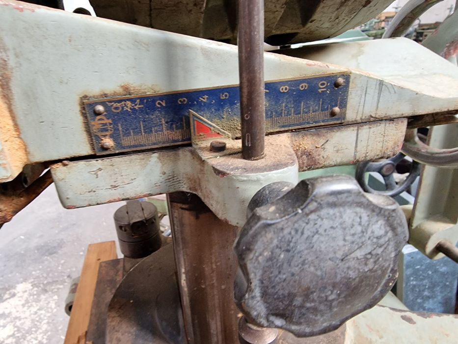 верижна дълбачка-ITALY,