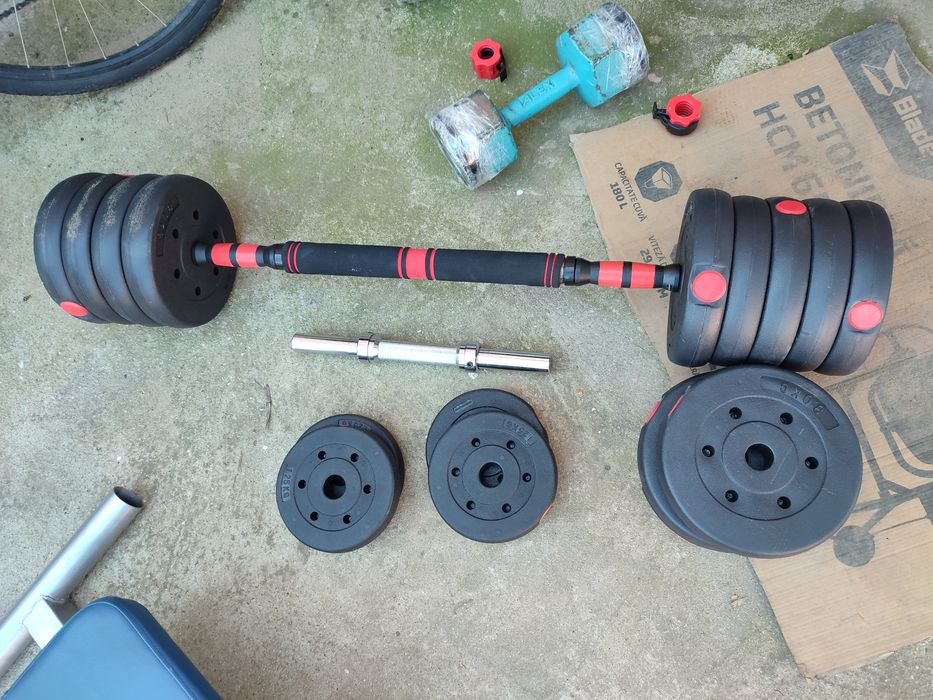 Bancă fitness cu gantere