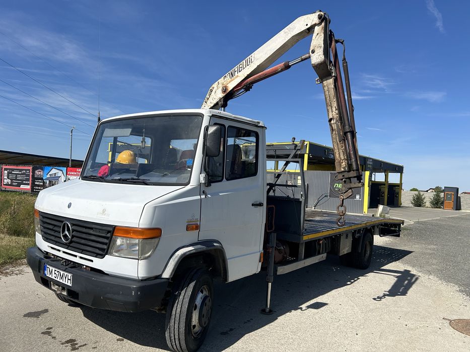 Vând Mercedes vario cu macara și platforma