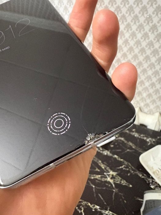 Обменяю OnePlus 9 Pro