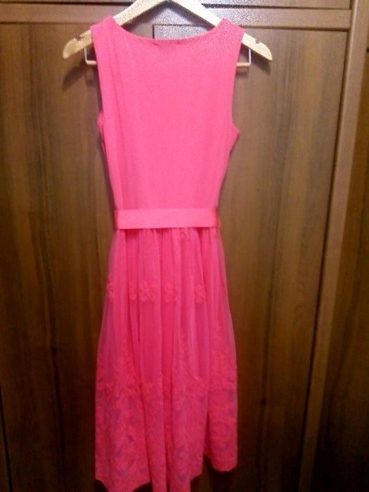 Продам платье - красивое, дешево