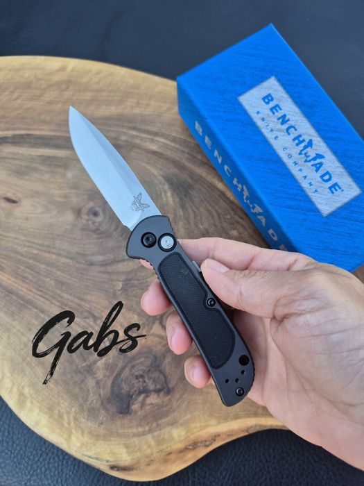 Автоматичен нож Benchmade 9750 Mini Coalition AUTO ,S30V сатенено гладко острие, сиви алуминиеви дръжки с черни G10 инкрустации