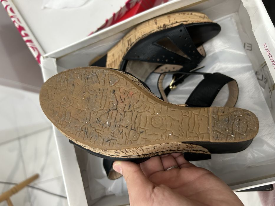 Високи обувки на платформа