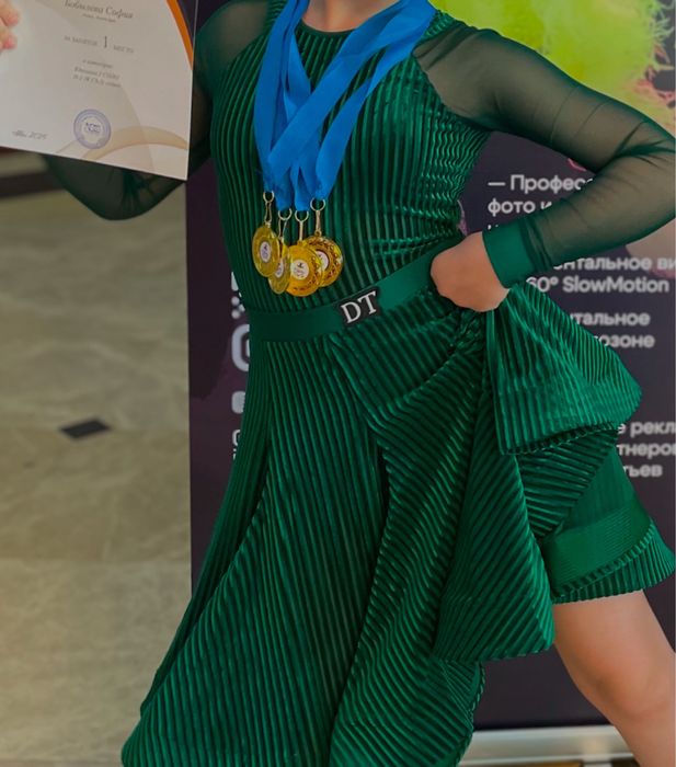 Бальное платье ювинал2