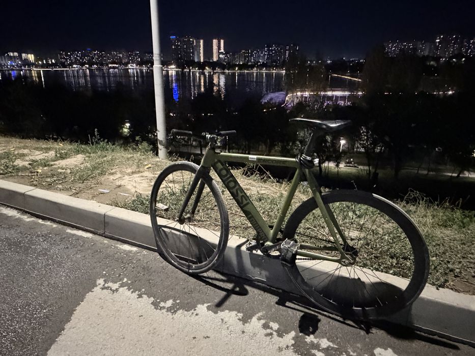 Продам колосси лоу про фикс colossi low pro fixed gear
