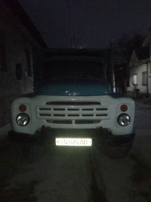 ЗИЛ 130г сотилади узими мошинам срочна сотилади пул зарил  нархи 8.50